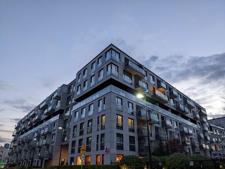 Сколько стоит KNX и беспроводная система в квартире 70 м²?