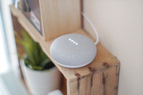 Чем KNX принципиально отличается от беспроводных протоколов Zigbee и Z-Wave?