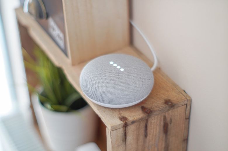 Чем KNX принципиально отличается от беспроводных протоколов Zigbee и Z-Wave?