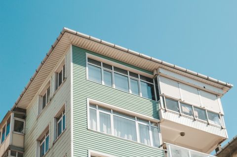 Какие документы регламентируют строительство в поселке Утёсов?