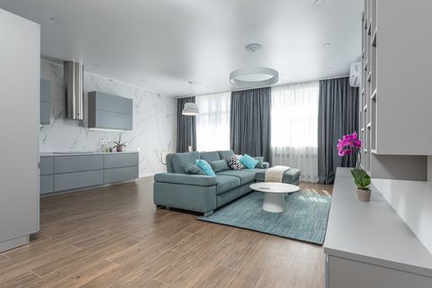 Почему серо-белая гамма работает в московских квартирах?